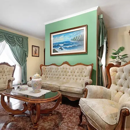 Apartment Atico Andrea *